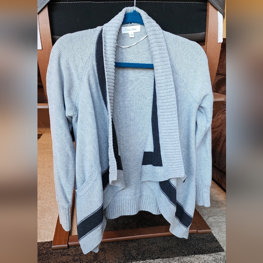 Cardigan sweater